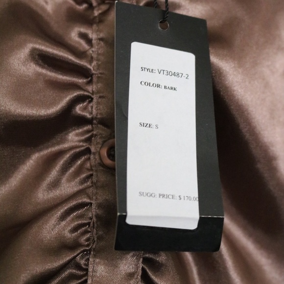 Bronze Vertigo Blouse NWT - Picture 3 of 3